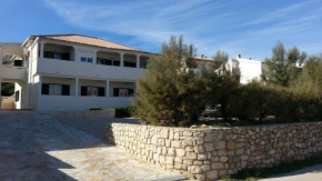 Apartments Ena, Pag